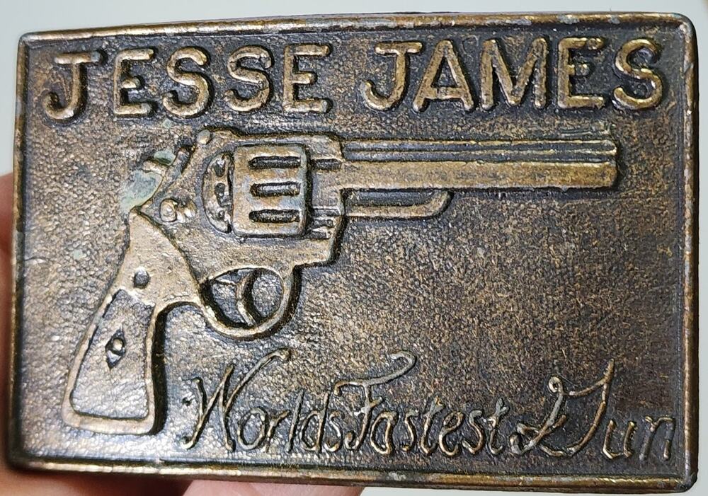 SEE DESC. JESSE JAMES Western Revolver Gun Outlaw Brass Tone Metal Belt Buckle